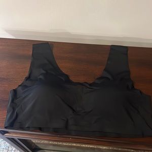 3/$7 Seamless wireless t shirt bra